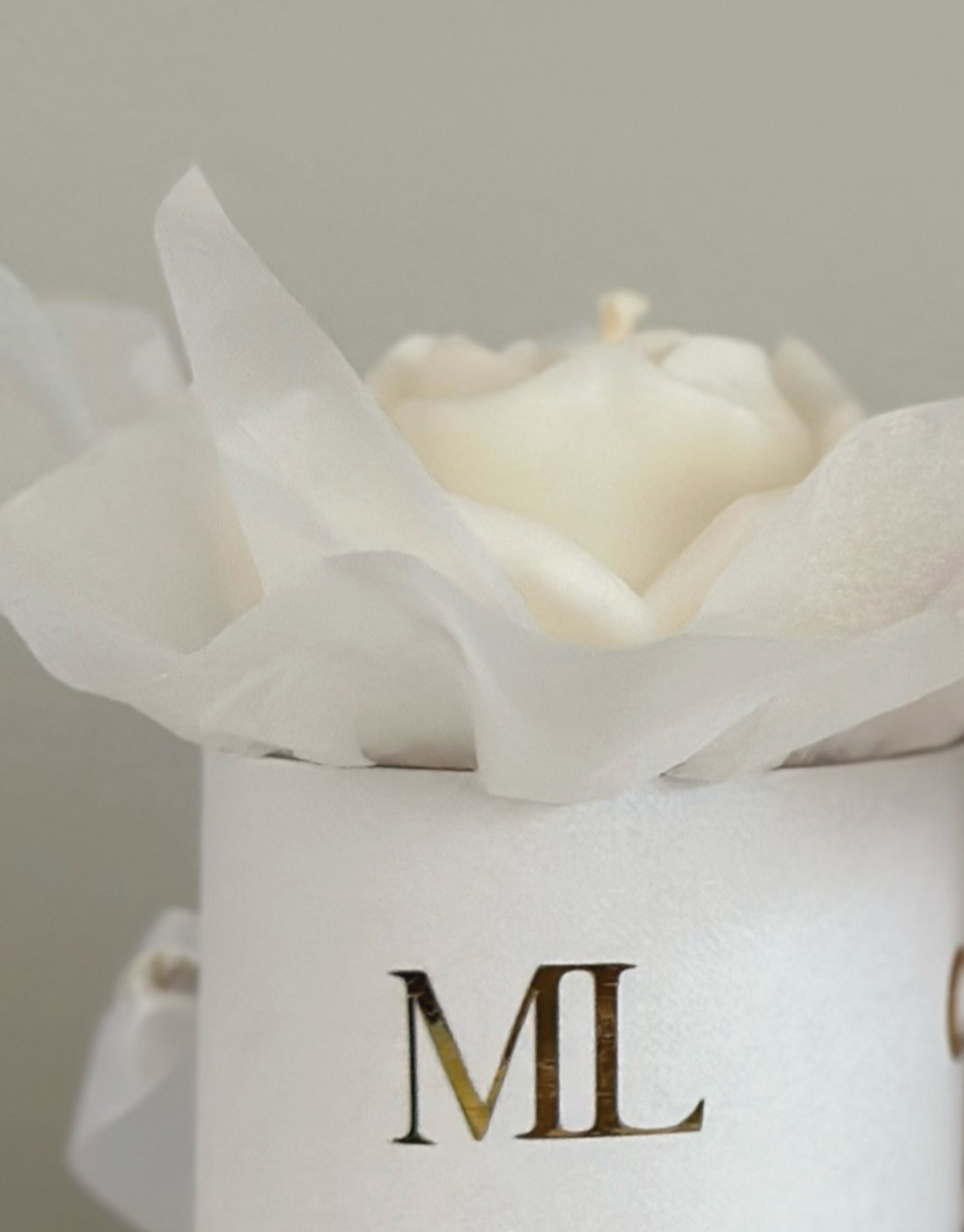 ROSE CANDLE GIFT BOX