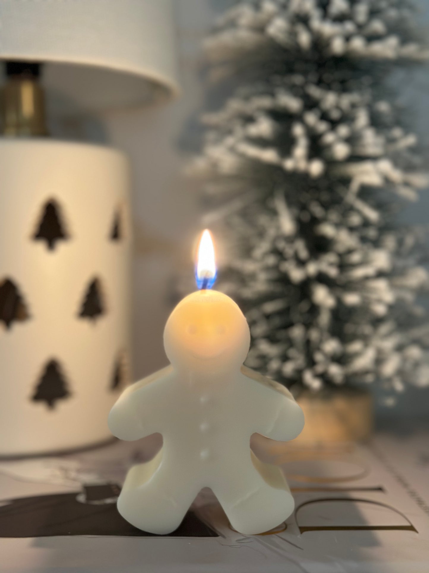 GINGERBREAD MAN CANDLE