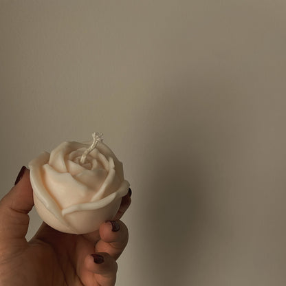 ROSEBUD CANDLE